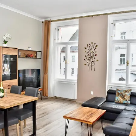 Family Apartment *